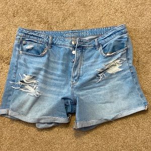 American Eagle Denim Shorts Size 18